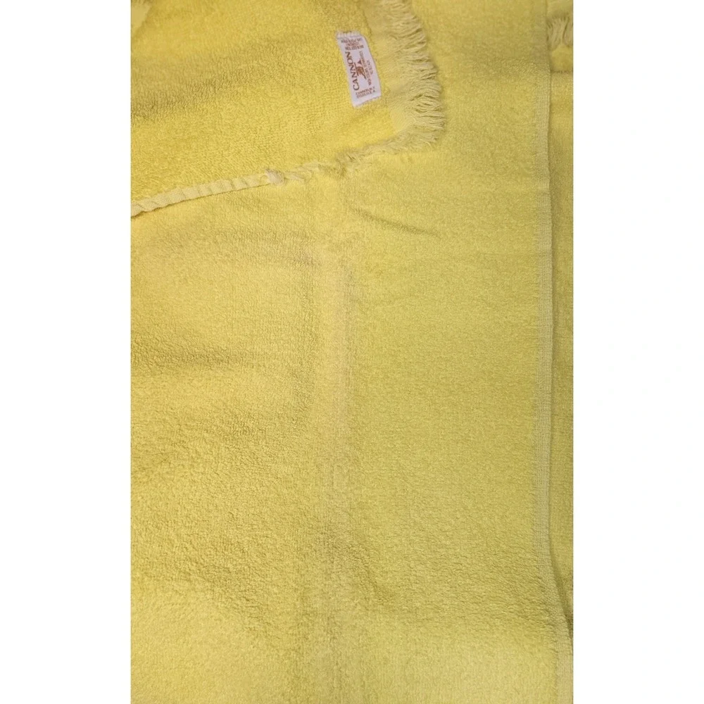 Vintage 1970/1980 Set Of 4 Cannon Bright Yellow Hand Towels With Fringe USA